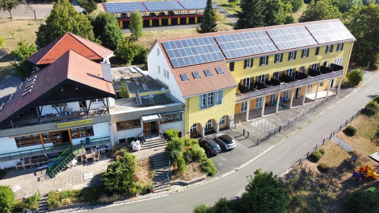 Landhotel Lindenhof Stadtsteinach エクステリア 写真